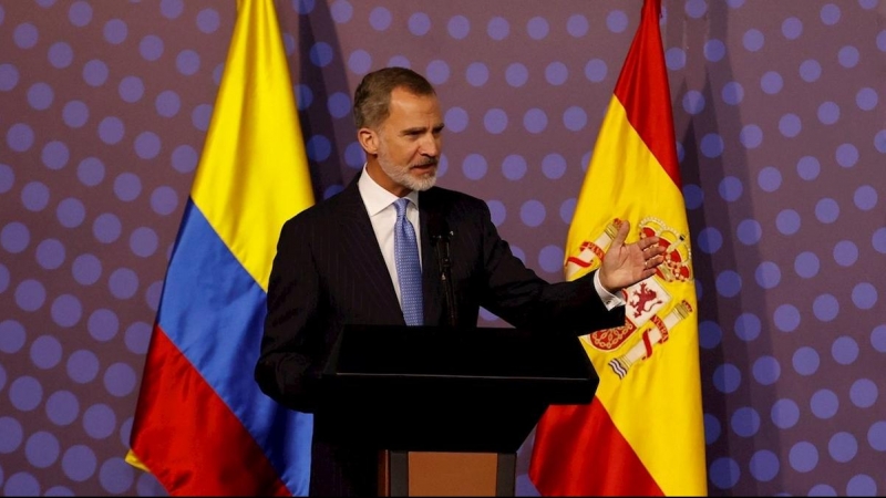 El rey Felipe VI de España pronuncia un discurso durante la clausura del XXVII Congreso Bienal de la Asociación Mundial de Juristas, en Barranquilla (Colombia), a 3 de diciembre de 2021.