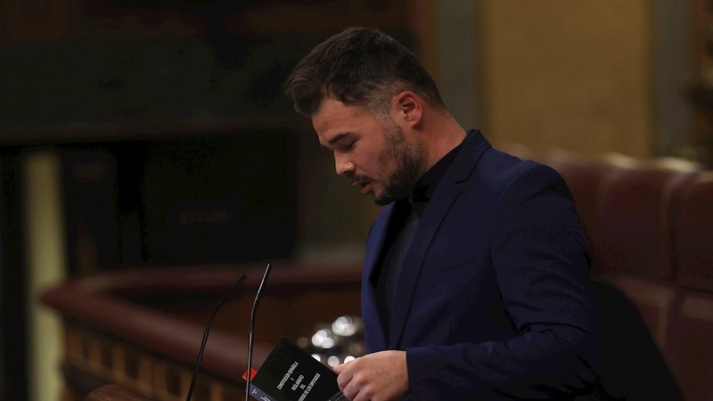 14/12/2021.- El portavoz parlamentario de ERC, Gabriel Rufián, interviene en el pleno del Congreso que se celebra este martes. EFE/ Kiko Huesca