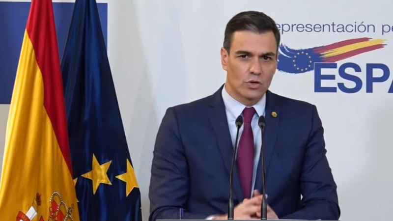 El presidente del Gobierno, Pedro Sánchez, durante su comparecencia ante los medios tras la cumbre de la UE en Bruselas. — EFE