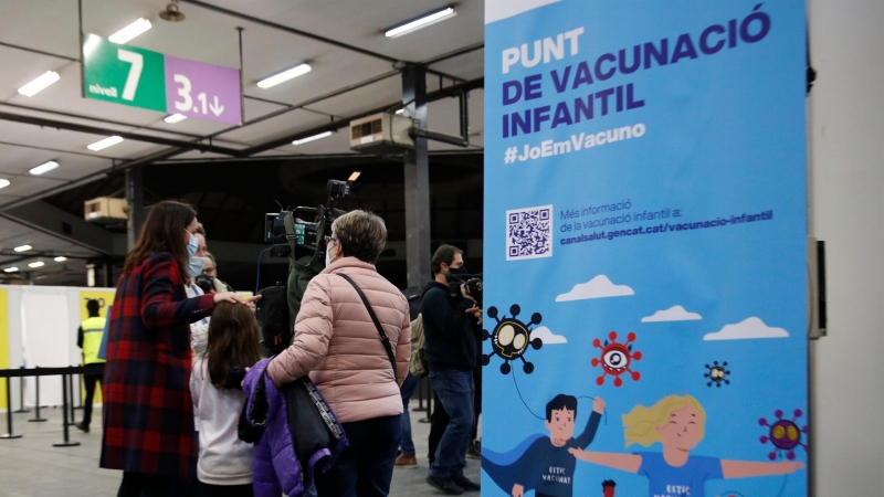 Un punto de vacunación infantil en Barcelona, el 15 de diciembre de 2021.