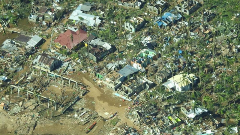 Más de 3.800 edificios han quedado dañados en Filipinas por el tifón Rai.