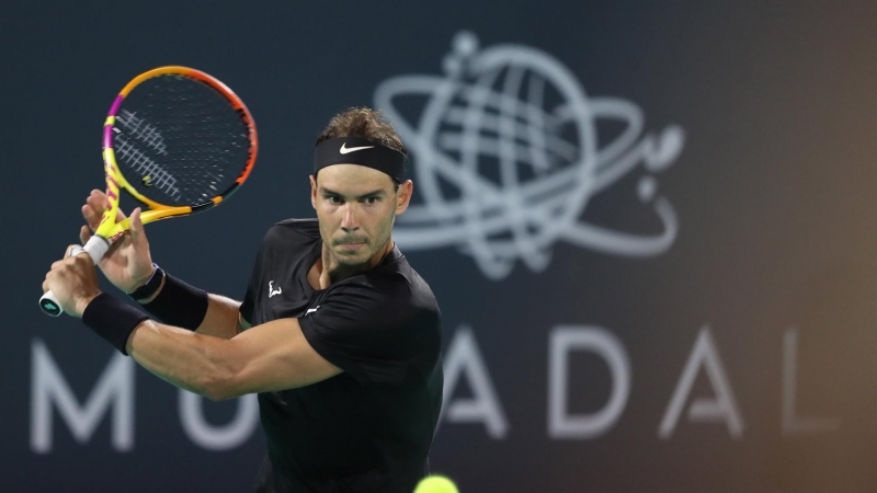 Rafa Nadal durante el partido de exhibición disputado contra Andy Murray en Abu Dhabi el 17 de diciembre de 2021.