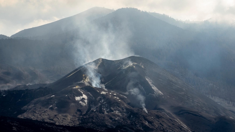 Una de las bocas eruptivas del volcán de Cumbre Vieja, a 17 de diciembre de 2021.
