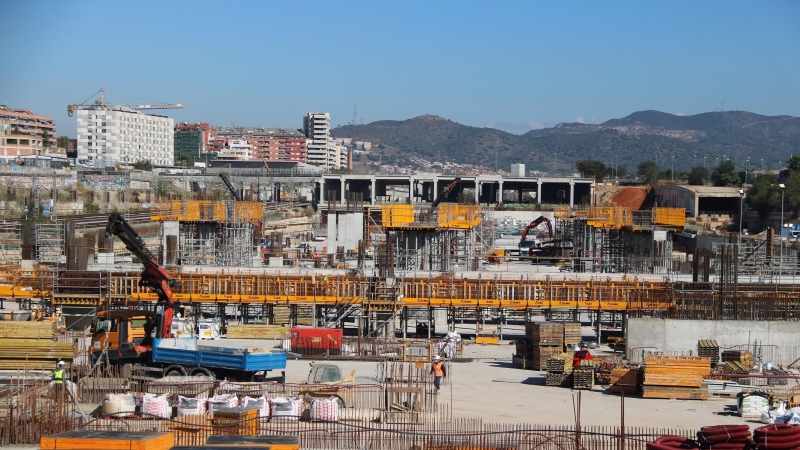 L'exterior de les obres a la nova estació de La Sagrera a octubre de 2020.