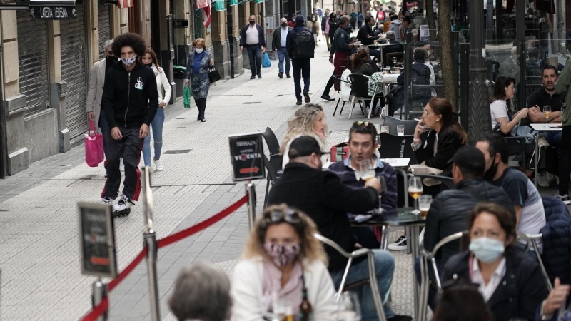 Ambiente en una terraza de un establecimiento de Bilbao, en una imagen del 24 de octubre de 2021.