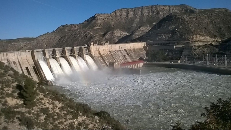Endesa ha aumentado la capacidad de turbinación y la potencia de las instalaciones en esta presa situada sobre el cauce del Ebro