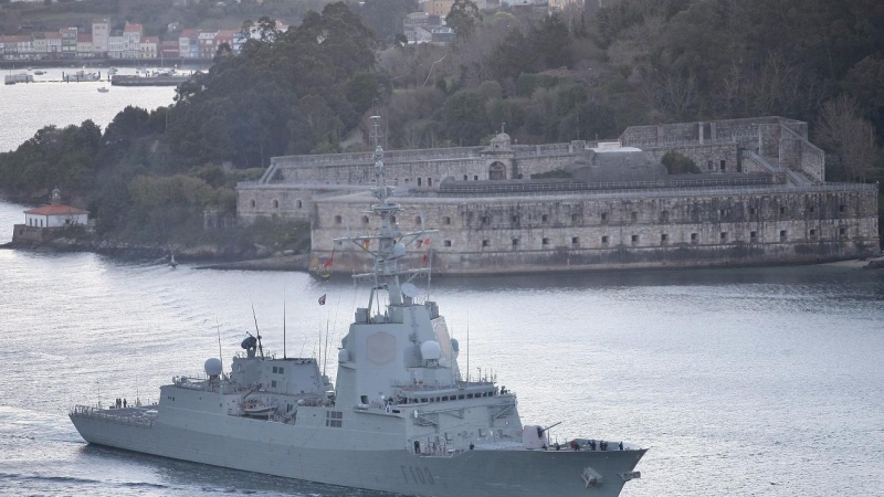 La fragata 'Blas de Lezo' en Ferrol, donde se dirige al Mar Negro, a 22 de enero de 2022, en Ferrol, A Coruña, Galicia.