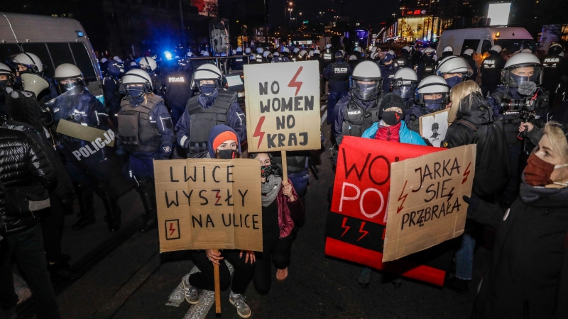 28/11/2020 Manifestación contra el endurecimiento de la ley del aborto en Polonia en noviembre de 2020