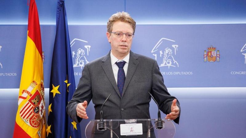 30/11/2021.- El portavoz del PDeCAT en el Congreso, Ferran Bel, interviene en una rueda de prensa en el Congreso. Alejandro Martínez Vélez / Europa Press