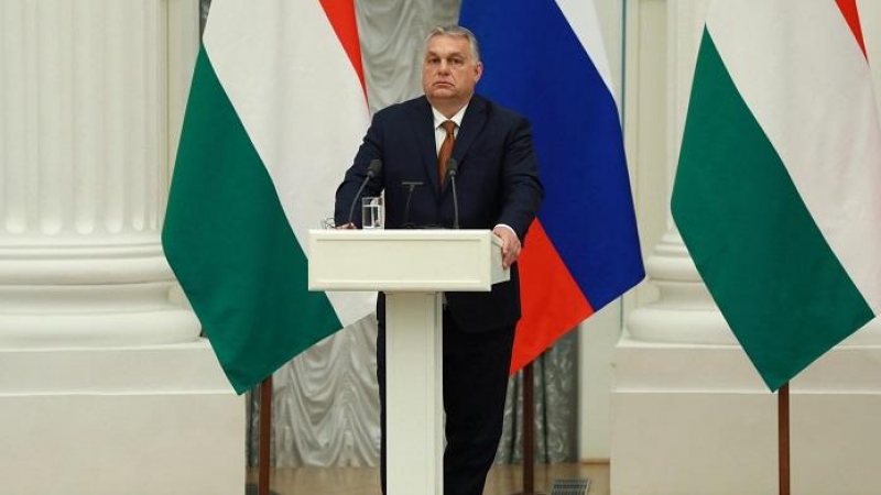 2/2/22-El primer ministro húngaro, Viktor Orban, en una conferencia de prensa conjunta con el presidente ruso, Vladimir Putin en Moscú (01/02/2022).