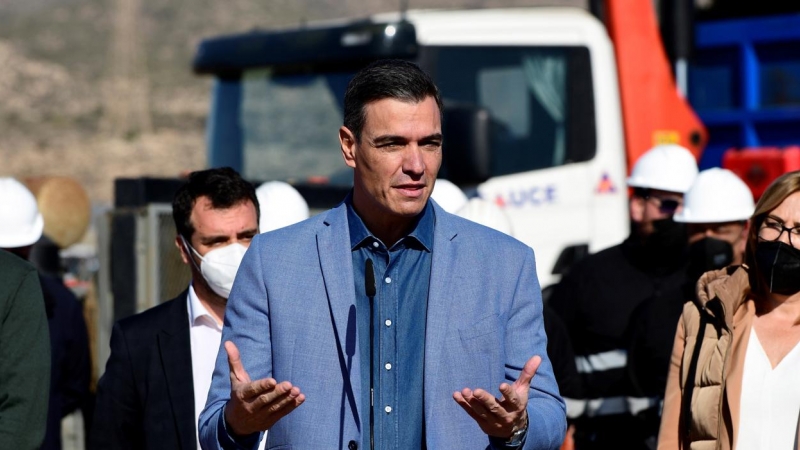 El presidente del Gobierno, Pedro Sánchez, en Níjar (Almería).