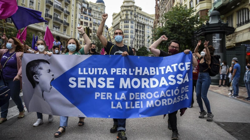 Concentración contra la ley mordaza en la Plaza del Ayuntamiento de València, el pasado 5 de junio.