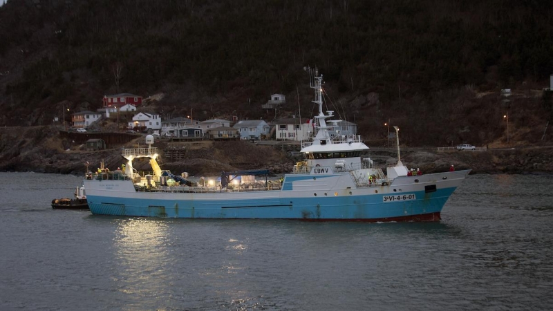 El pesquero español 'Playa Menduiña Dos' a su llegada al Puerto de San Juan de Terranova, a 19 de febrero de 2022, en San Juan, Terranova.