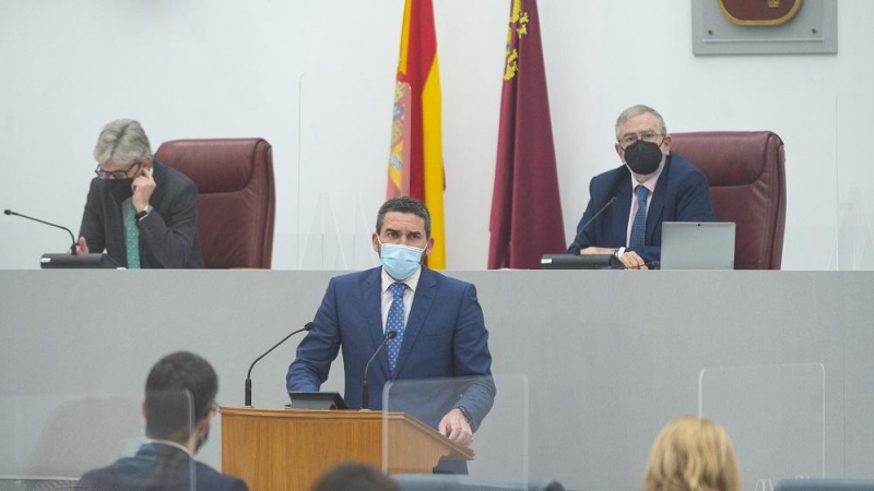 21/02/2022. El consejero de Agua, Agricultura, Ganadería, Pesca y Medio Ambiente, Antonio Luengo, expresa su rechazo en la Asamblea de Murcia los sucesos acaecidos en el Pleno del Ayuntamiento de Lorca el pasado 31 de enero.