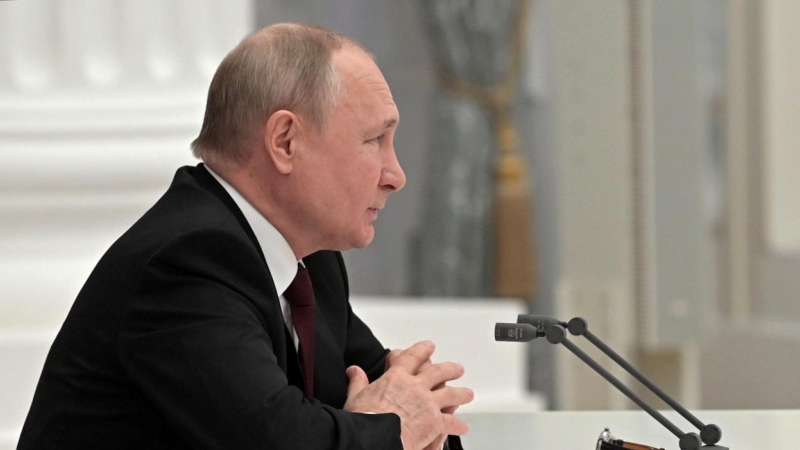 El presidente ruso Vladimir Putin preside una reunión con miembros del Consejo de Seguridad de Rusia en el Kremlin en Moscú.