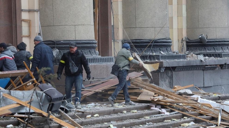 Edificio atacado en Járkov