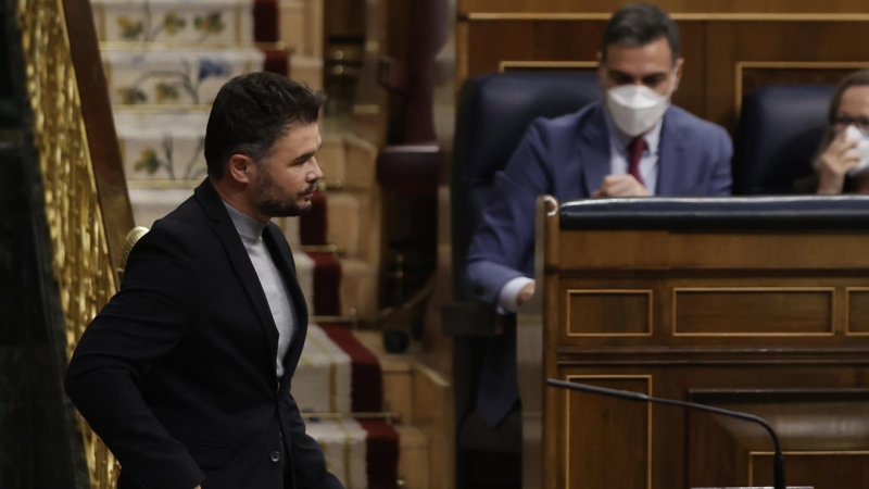 El portavoz de ERC en el Congreso, Gabriel Rufián (i9 tras su intervención en la sesión plenaria en el Congreso este miércoles