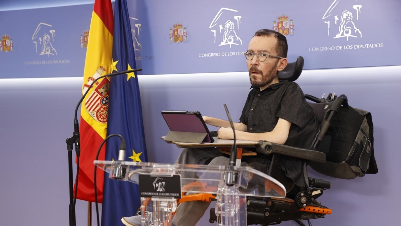 15/03/2022.- El portavoz de Unidas Podemos, Pablo Echenique, durante la rueda de prensa ofrecida este martes en el Congreso con motivo de la reunión de la Junta de Portavoces. EFE/ Chema Moya