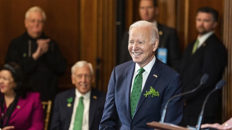 El presidente de EE.UU., Joe Biden, asiste al almuerzo anual de Amigos de Irlanda que celebra el día de San Patricio en Capitol Hill.