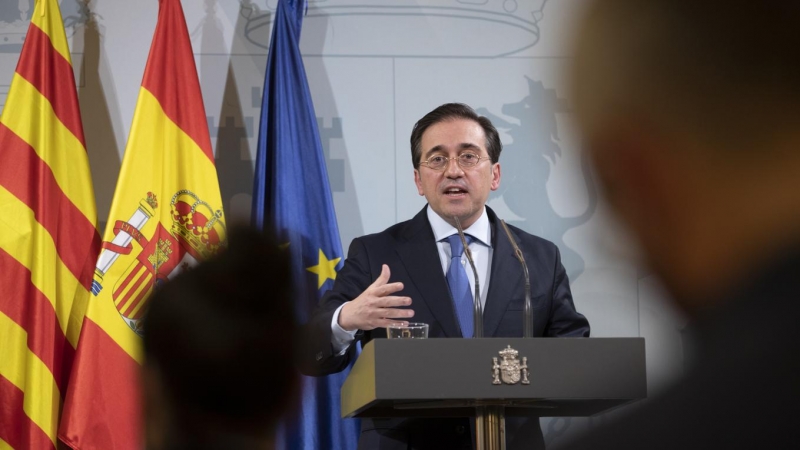 El ministro de Asuntos exteriores, Unión Europea y Cooperación, José Manuel Albares, durante la rueda de prensa de este viernes en Barcelona.