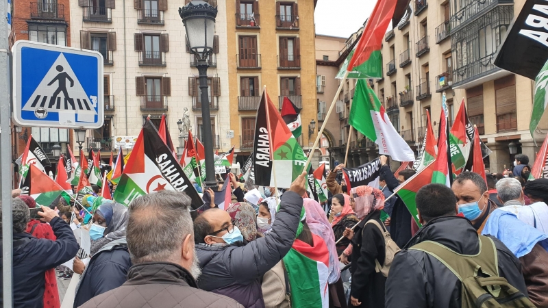 Manifestación frente al Ministerio de Asuntos Exteriores por la autodeterminación del Sáhara.