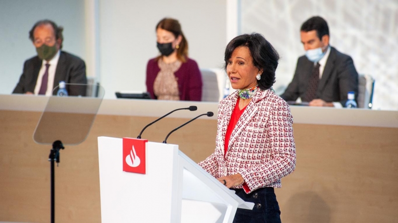 La presidenta del Banco Santander, Ana Botín, durante su intervención en la junta de accionistas de la entidad. — Javier Vazquez/Banco Santander / EFE