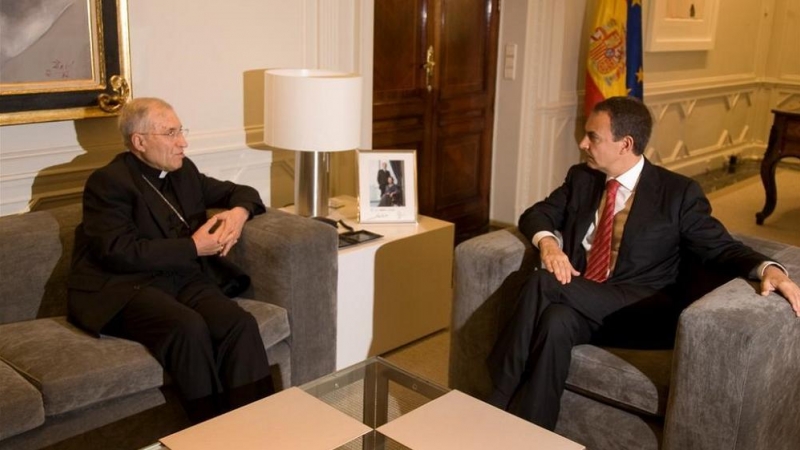 Fotografía de octubre de 2011 del entonces presidente del Gobierno, José Luis Rodríguez Zapatero, con el que era presidente de la Conferencia Episcopal Antonio María Rouco Varela, en una reunión en el Palacio de la Moncloa.