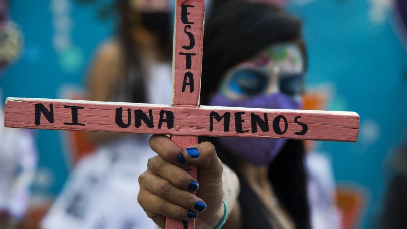 12/4/22-Una mujer durante una manifestación feminista en Ciudad de México, a 25 de noviembre de 2021.