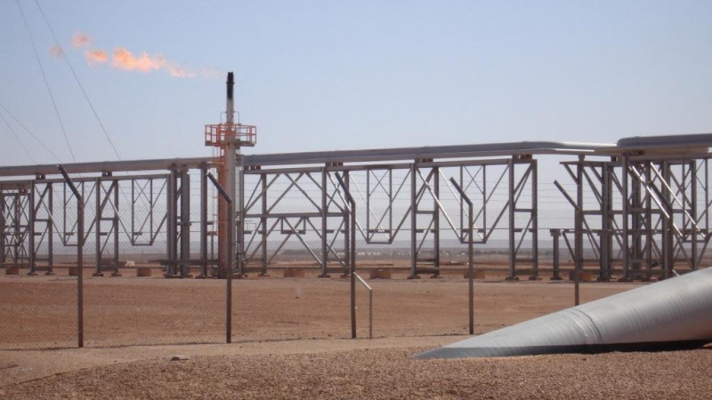 Una vista de la planta de tratamiento de gas de Krechba, a unos 1.200 km (746 millas) al sur de Argel.