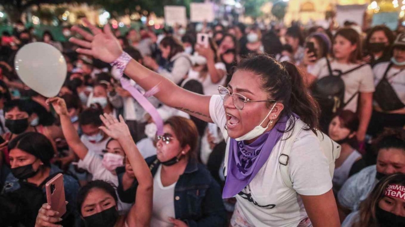 14/04/2022 Miles de personas marchan por el centro de Lima exigiendo cadena perpetua a Juan Antonio Enríquez Garcia, autor confeso de la violación a una menor de 3 años en la ciudad de Chiclayo en Perú