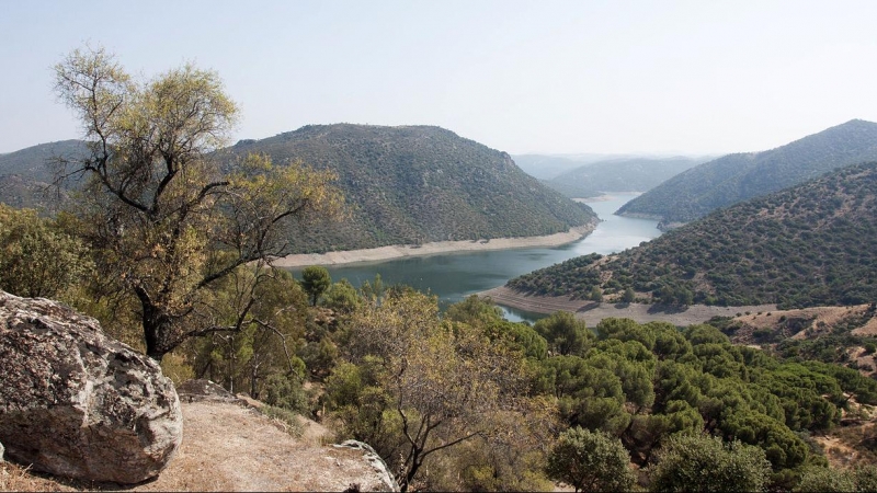 Embalse del Jándula en la provincia de Jaén