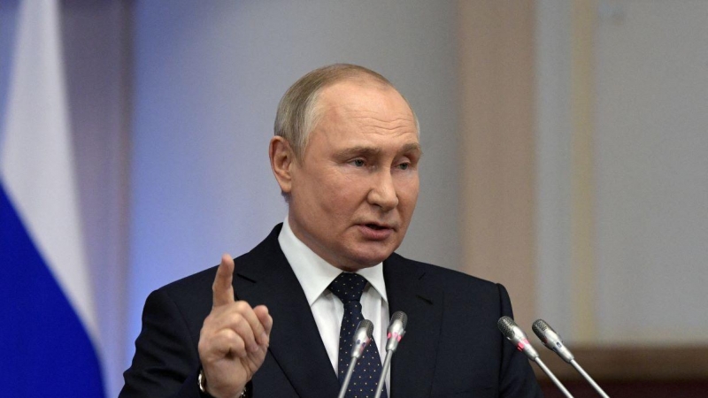 El presidente ruso, Vladimir Putin, pronuncia un discurso en San Petersburgo, Rusia, el 27 de abril de 2022.