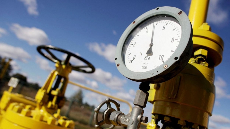 Un manómetro en una estación compresora de gas, en Rembelszczyzna, en las afueras de Varsovia (Polonia). REUTERS/Kacper Pempel