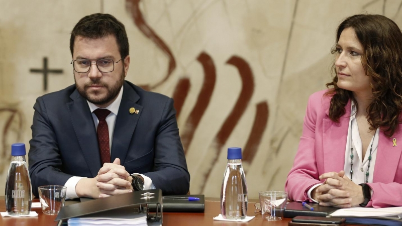 (3/5/2022) El presidente de la Generalitat, Pere Aragonès junto a la consellera de la Presidència, Laura Vilagrà durante la reunión semanal del Govern, celebrada este martes.