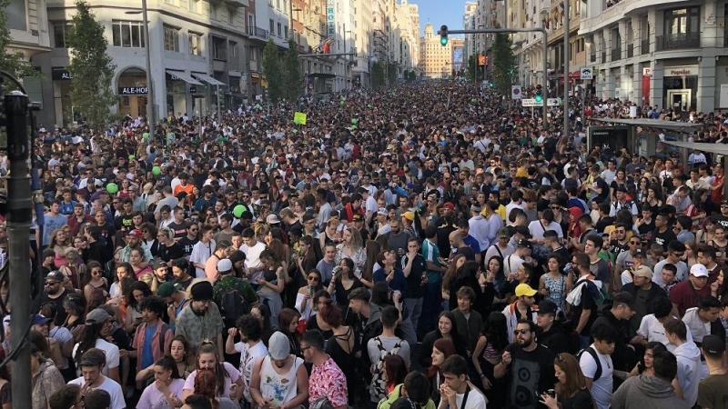 05/05/2022. Manifestantes durante la Marcha Mundial de Marihuana en la Gran Vía de Madrid, a 11 de mayo de 2019.