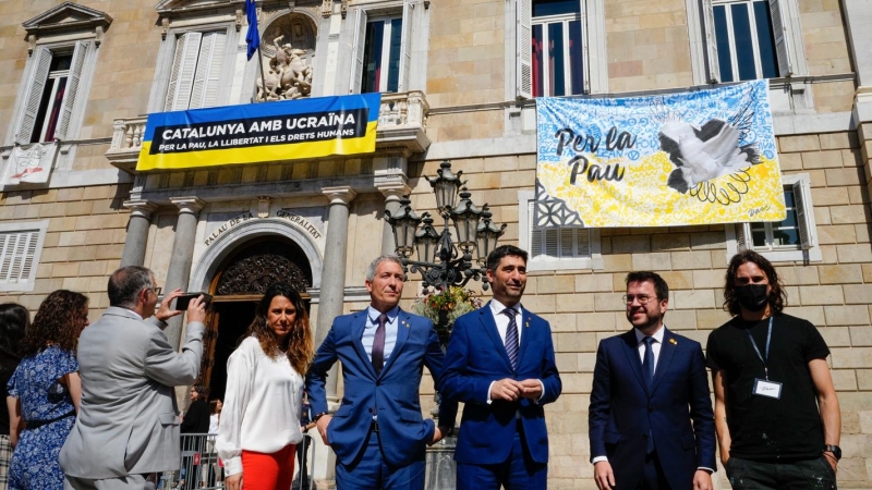 09/05/2022 - Aragonès i altres membres del Govern en l'acte amb motiu del Dia d'Europa que s'ha celebrat aquest dilluns.