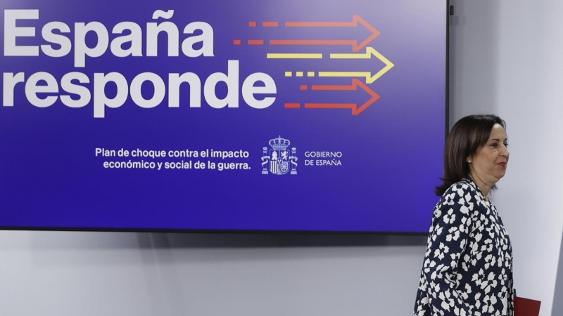 La ministra de Defensa, Margarita Robles, comparece ante los medios después del Consejo de Ministros, este martes en Moncloa, Madrid