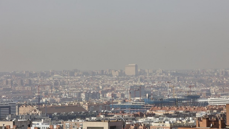 Imagen de la boina de contaminación en Madrid, a 10 de febrero de 2022, en Madrid (España).