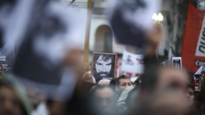 20/05/2022 - Fotografía de archivo de una concentración en la Plaza de Mayo de Buenos Aires contra la desaparición de Santiago Maldonado.