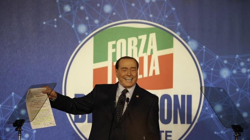 25/05/2022. Silvio Berlusconi durante un acto político de su partido 'Forza Italia' en Nápoles, a 21 de mayo de 2022.