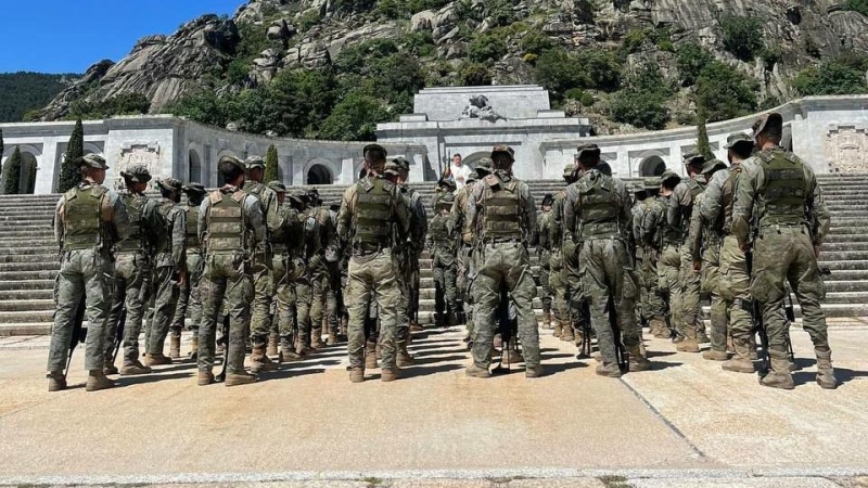 Los miembros de la compañía de del Batallón de Infantería Protegida (BIP) “Uad Ras” II / 31, en el Valle de los Caídos.