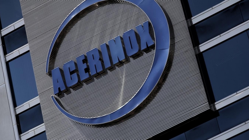 El logo de Acerinox en su sede en Madrid. E.P./Eduardo Parra