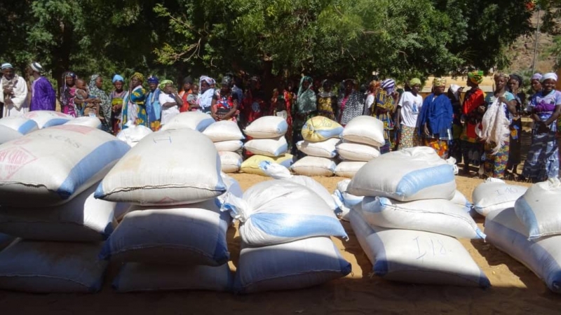 La primera es de un programa de distribución de víveres que ha hecho Medicus Mundi en Mali.