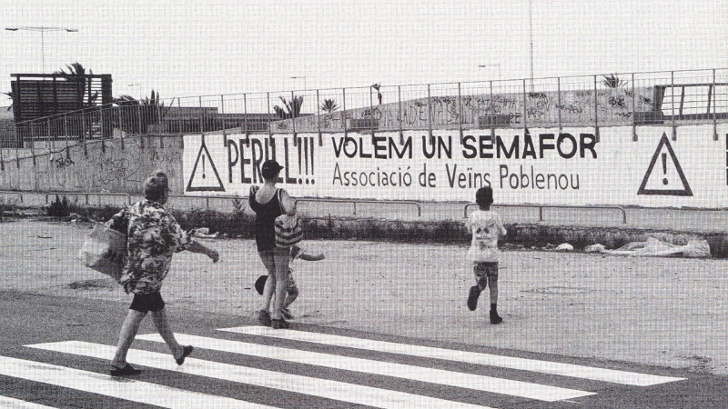 1990 - Pintada per reclamar semàfors al Poblenou.