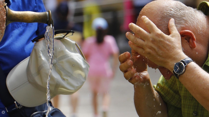 Más de 30 provincias estarán este lunes en riesgo por la ola de calor, con temperaturas de hasta 43ºC