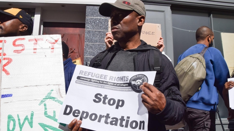 Una manifestación en contra de las deportaciones a Ruanda