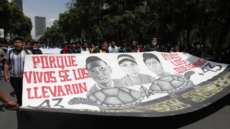 Familiares de Ayotzinapa