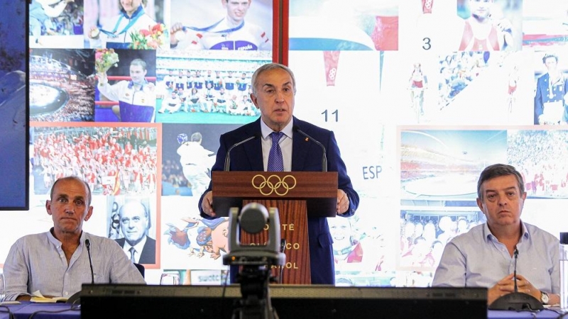 21/06/2022. El presidente del Comité Olímpico español, Alejandro Blanco, atiende a la prensa durante el acto celebrado en Madrid, a 21 de junio de 2022.