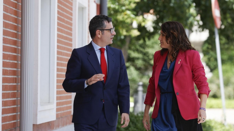 El ministro de la Presidencia, Félix Bolaños, recibe a la consellera de la Presidencia de la Generalitat, Laura Vilagrà, este miércoles 22 de junio de 2022.