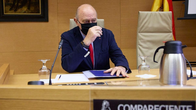 02/12/2021.- El exministro del Interior Jorge Fernández Díaz en la comisión de investigación de la 'Operación Kitchen' del Congreso. Jesús Hellín / Europa Press